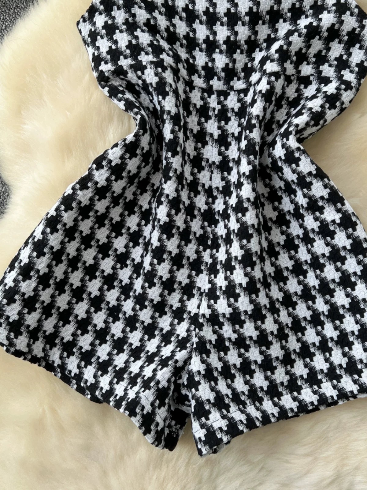 Up close plaid romper RJS116 images